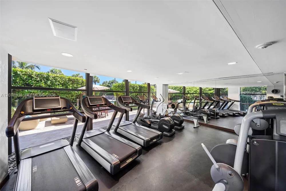 5875 Collins Ave #1001 Miami Beach, FL 33140