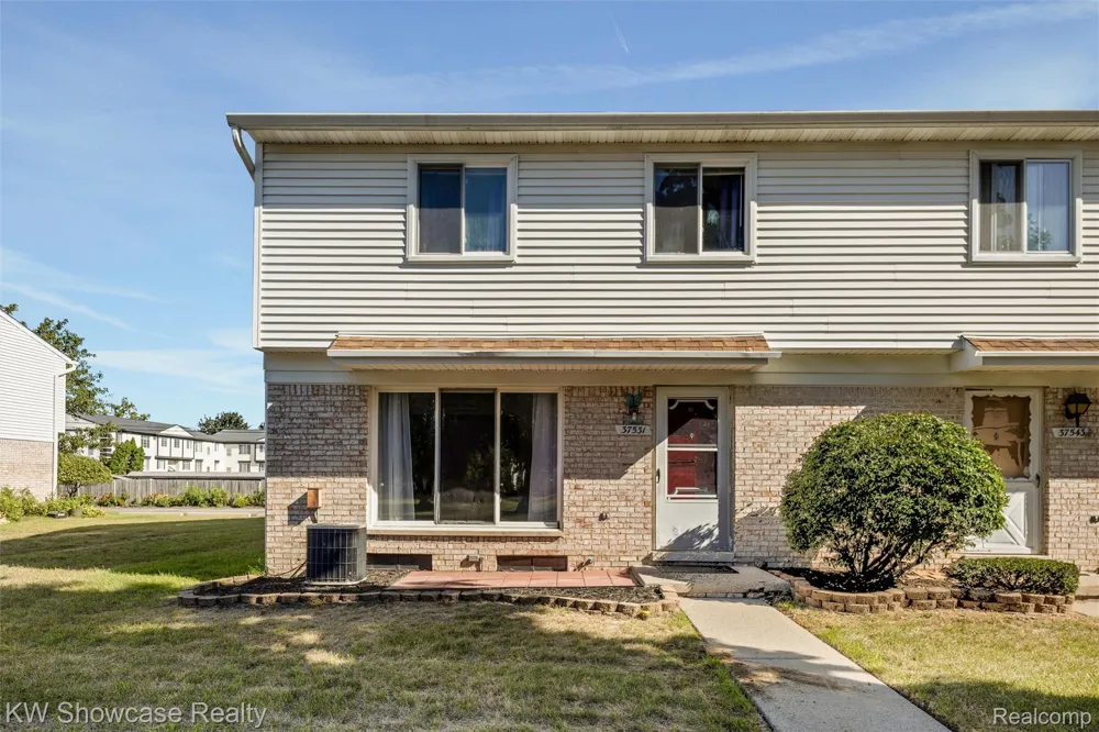 37531 Colonial Drive Westland City, MI 48185