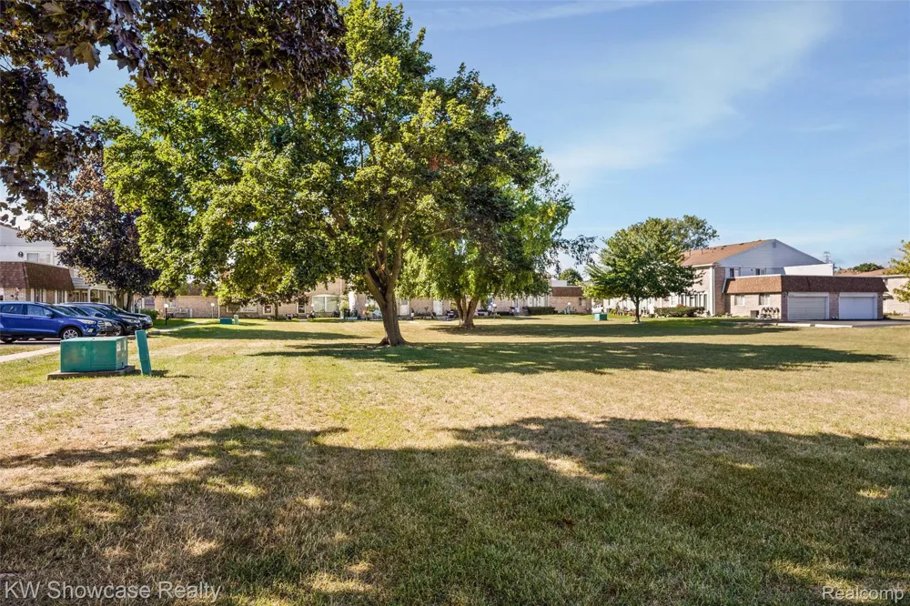 37531 Colonial Drive Westland City, MI 48185