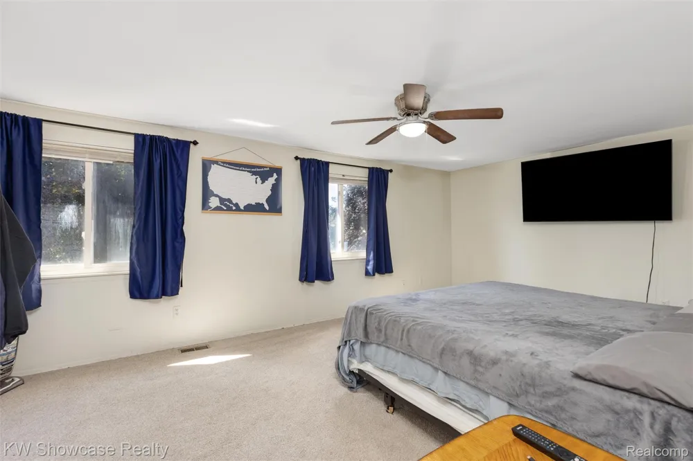37531 Colonial Drive Westland City, MI 48185