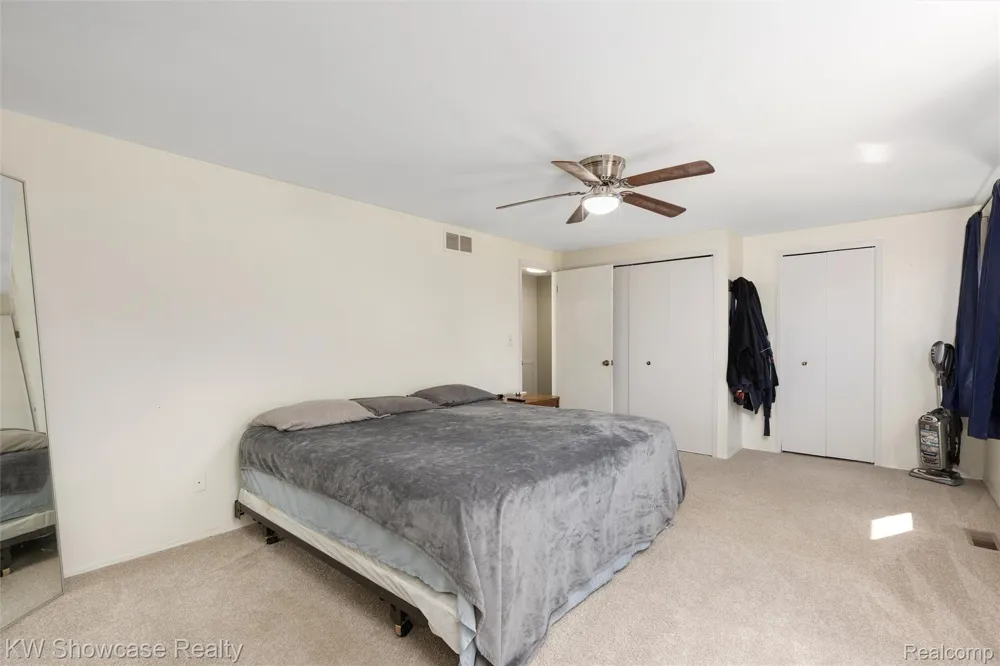 37531 Colonial Drive Westland City, MI 48185