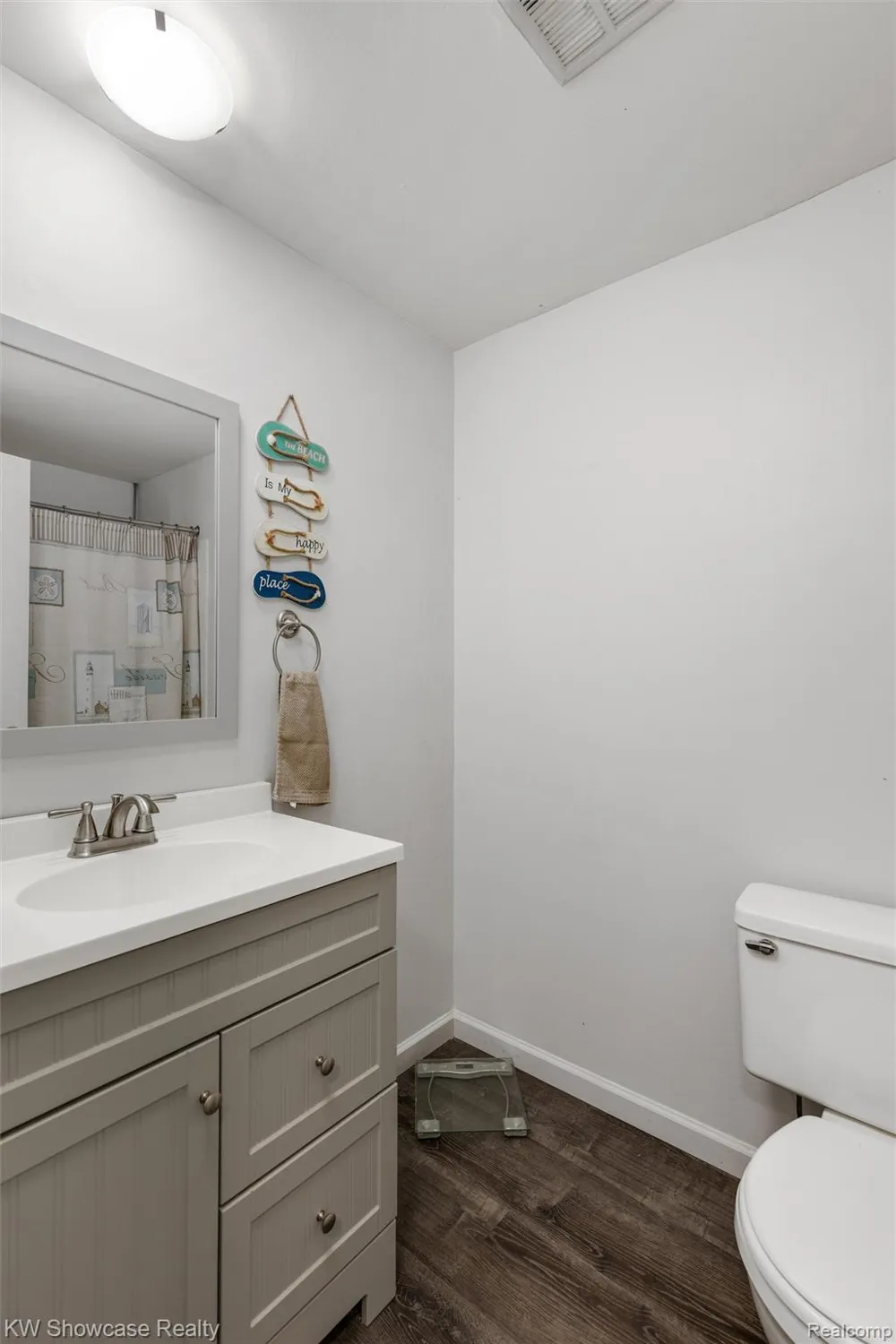 37531 Colonial Drive Westland City, MI 48185