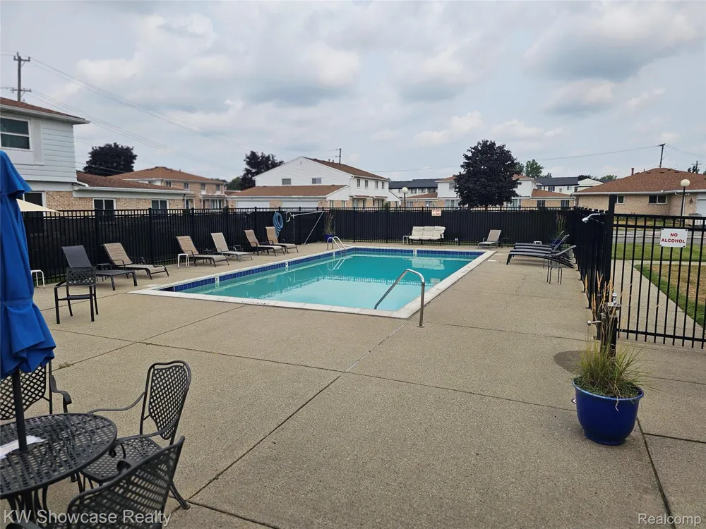 37531 Colonial Drive Westland City, MI 48185
