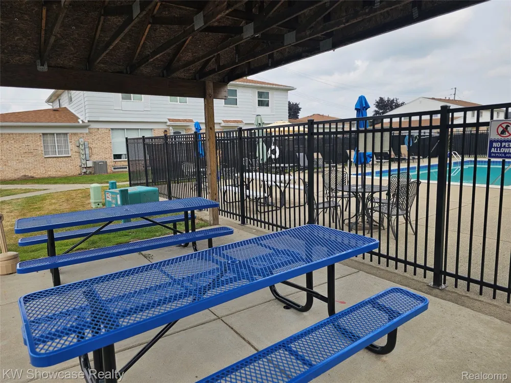 37531 Colonial Drive Westland City, MI 48185