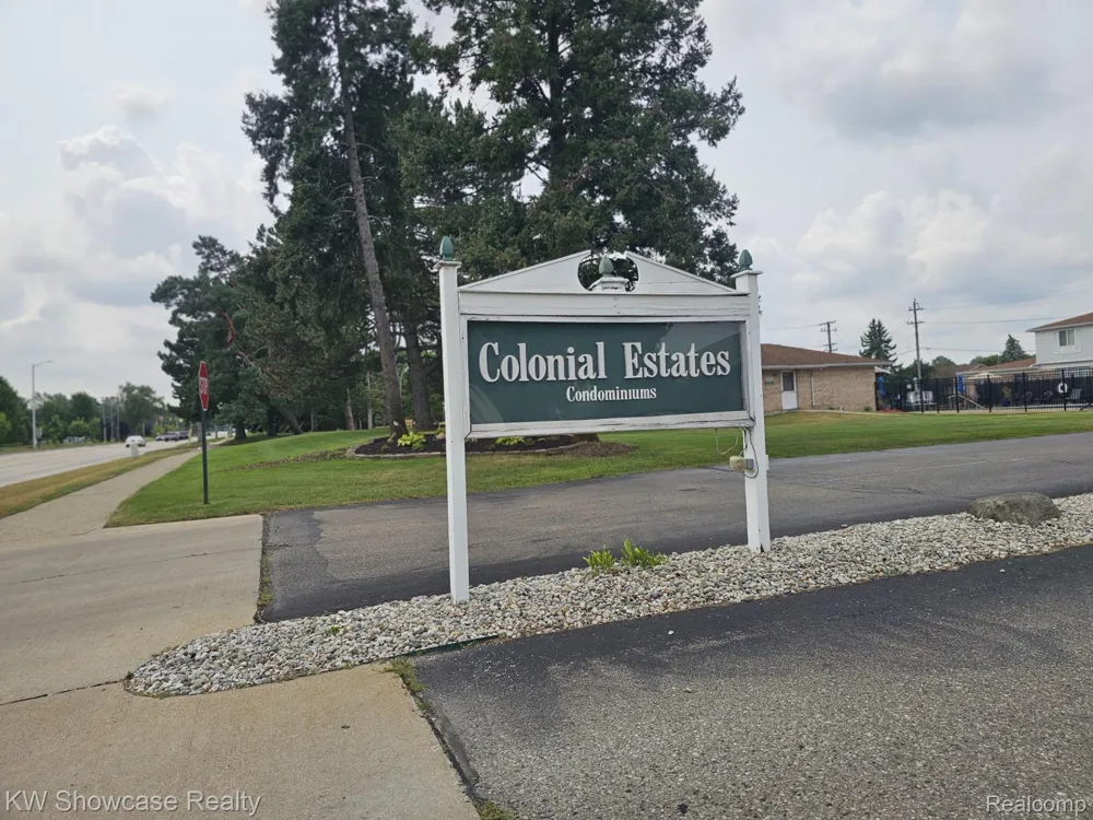 37531 Colonial Drive Westland City, MI 48185