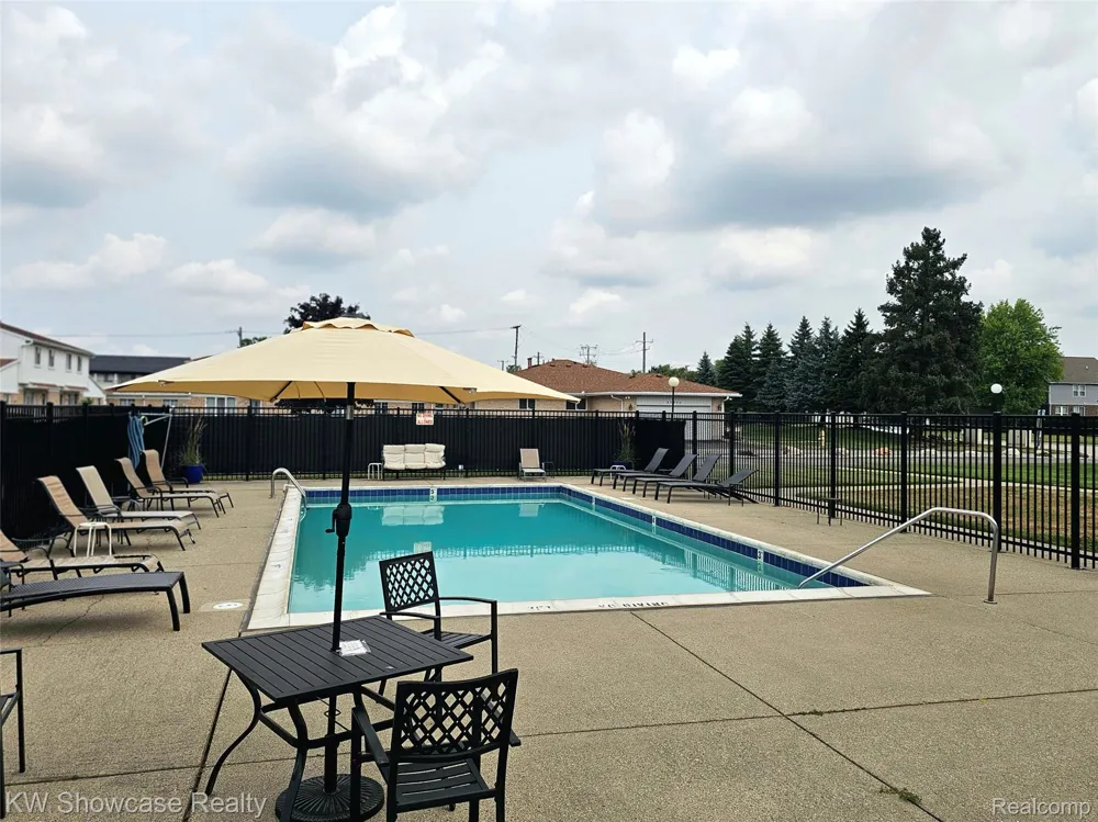 37531 Colonial Drive Westland City, MI 48185