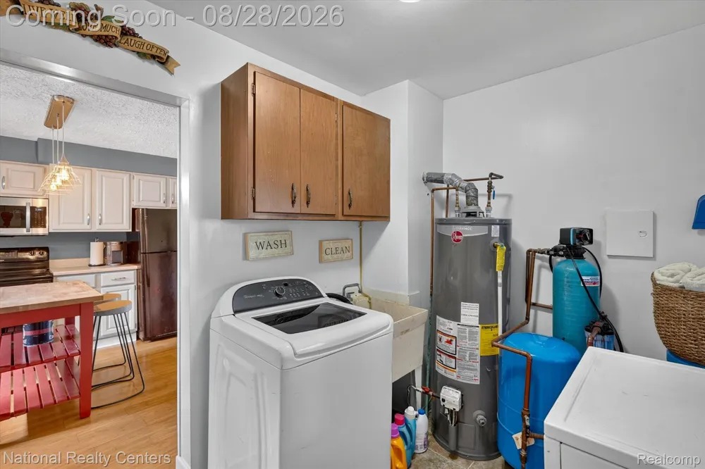 9749 Beverly Drive Hamburg Township, MI 48169