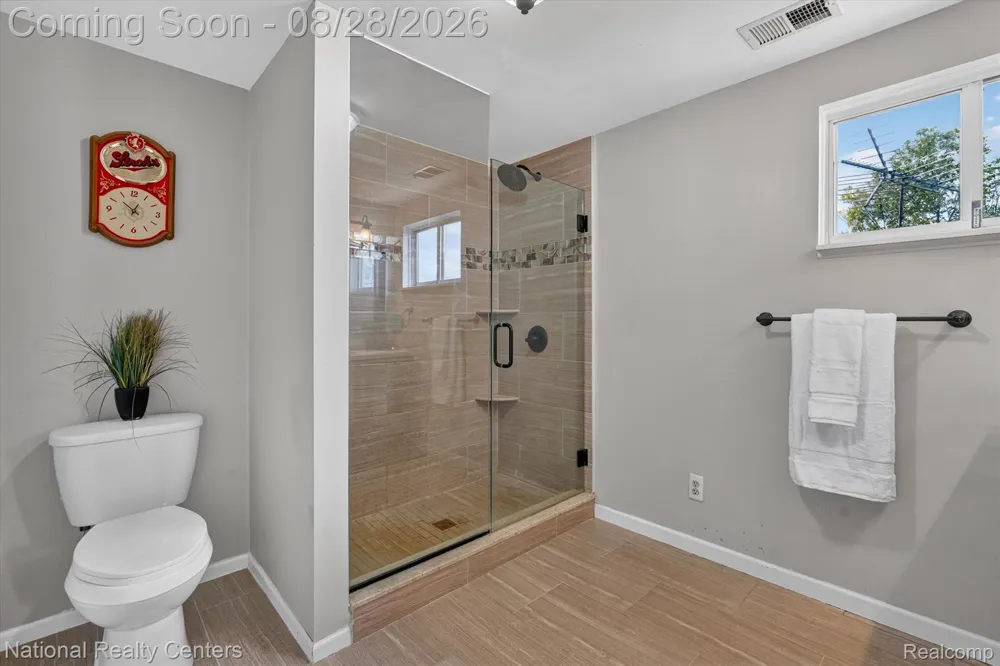9749 Beverly Drive Hamburg Township, MI 48169