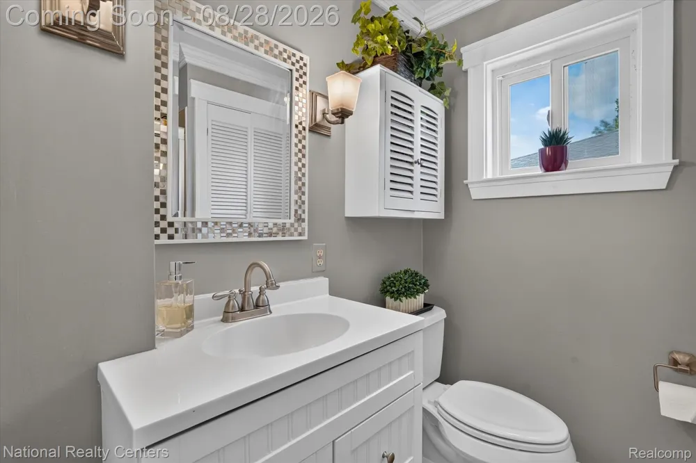 9749 Beverly Drive Hamburg Township, MI 48169