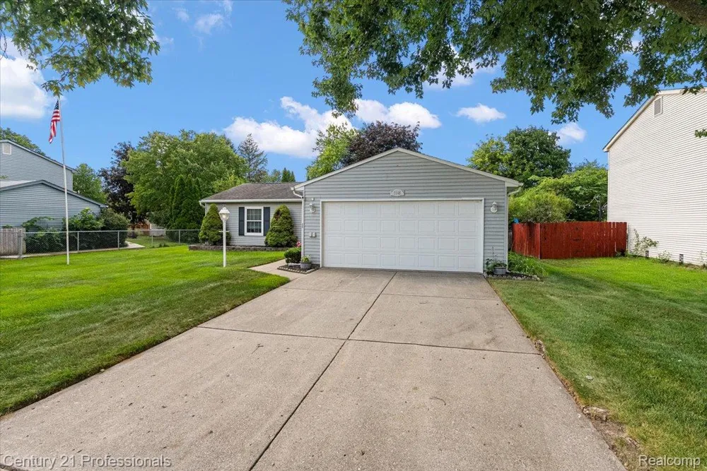 1148 Meadowlark Drive Waterford Charter Township, MI 48327
