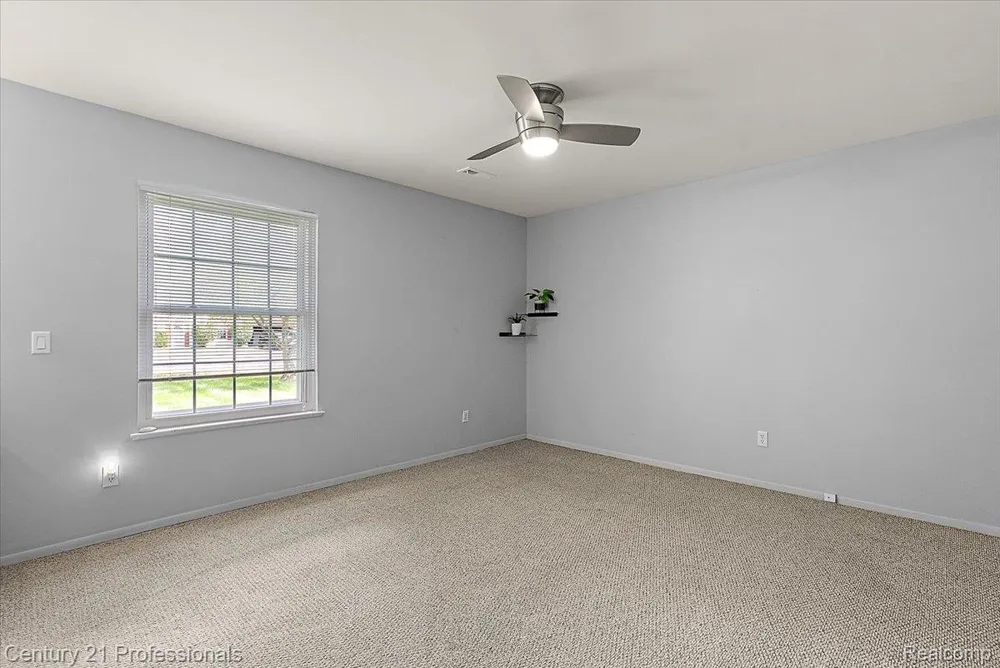1148 Meadowlark Drive Waterford Charter Township, MI 48327