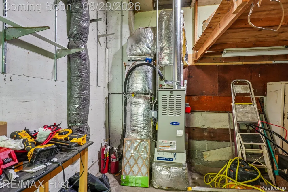 29309 Milton Avenue Madison Heights City, MI 48071