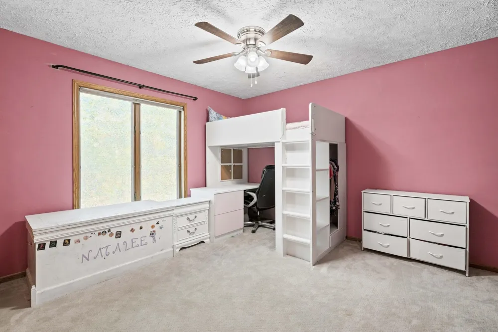 5522 Trager Road East Bay Township, MI 49696