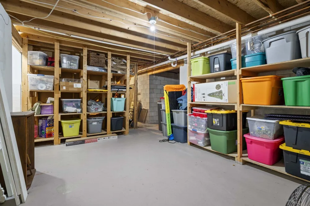 5522 Trager Road East Bay Township, MI 49696