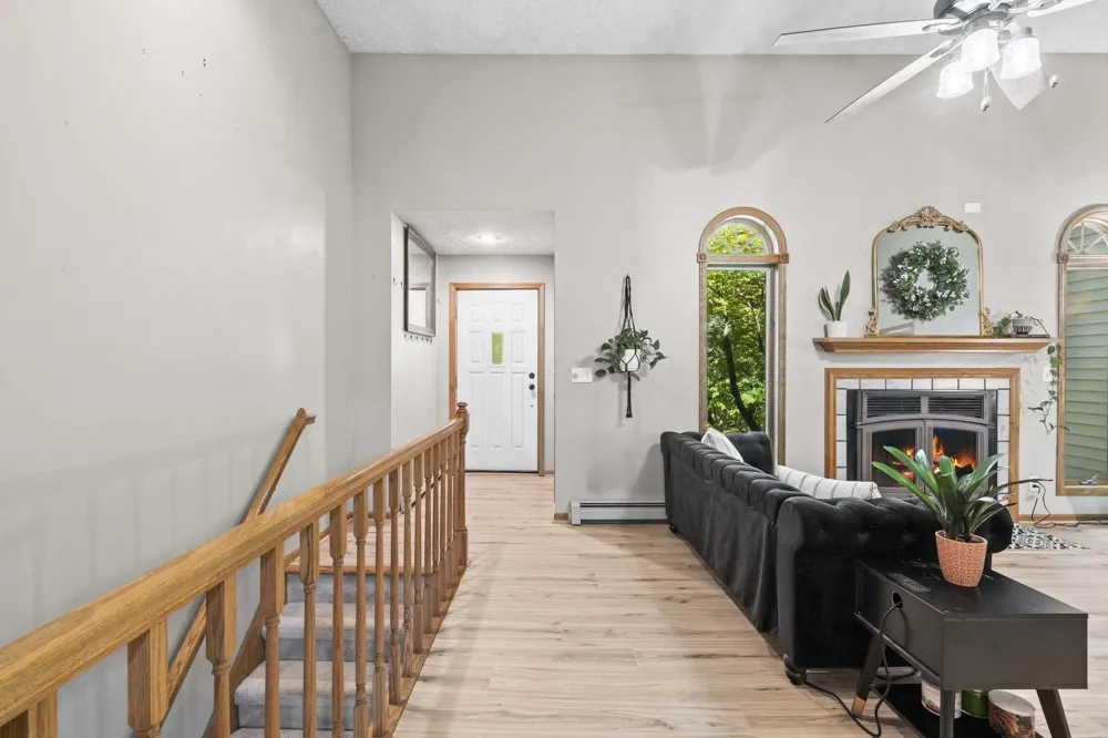 5522 Trager Road East Bay Township, MI 49696