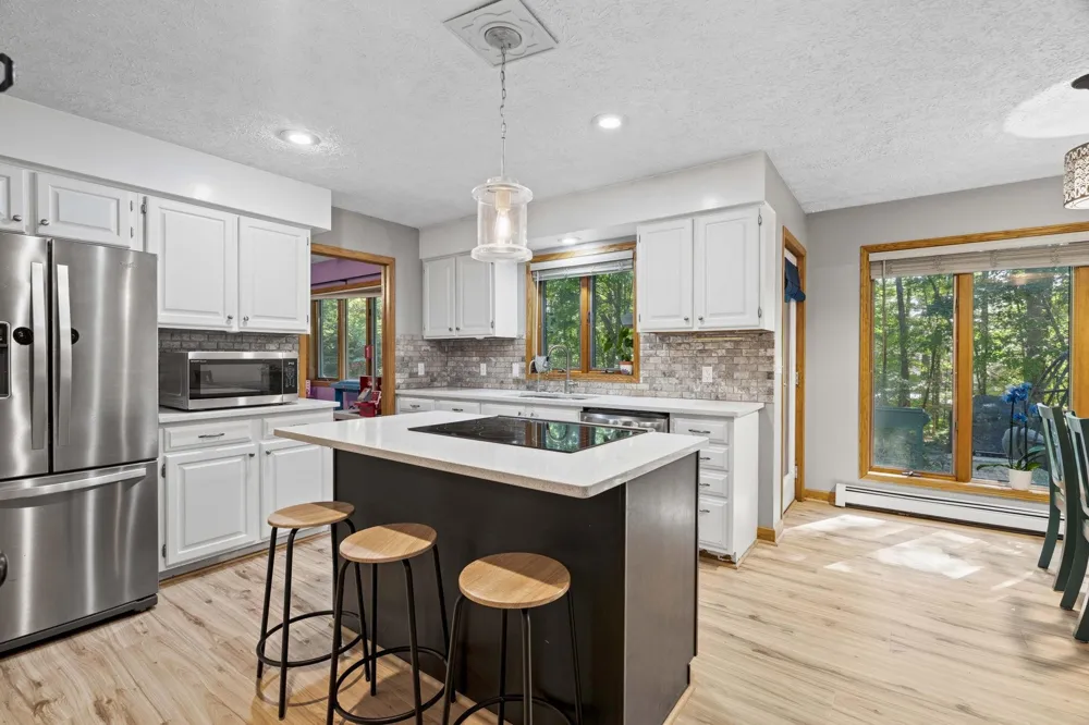 5522 Trager Road East Bay Township, MI 49696