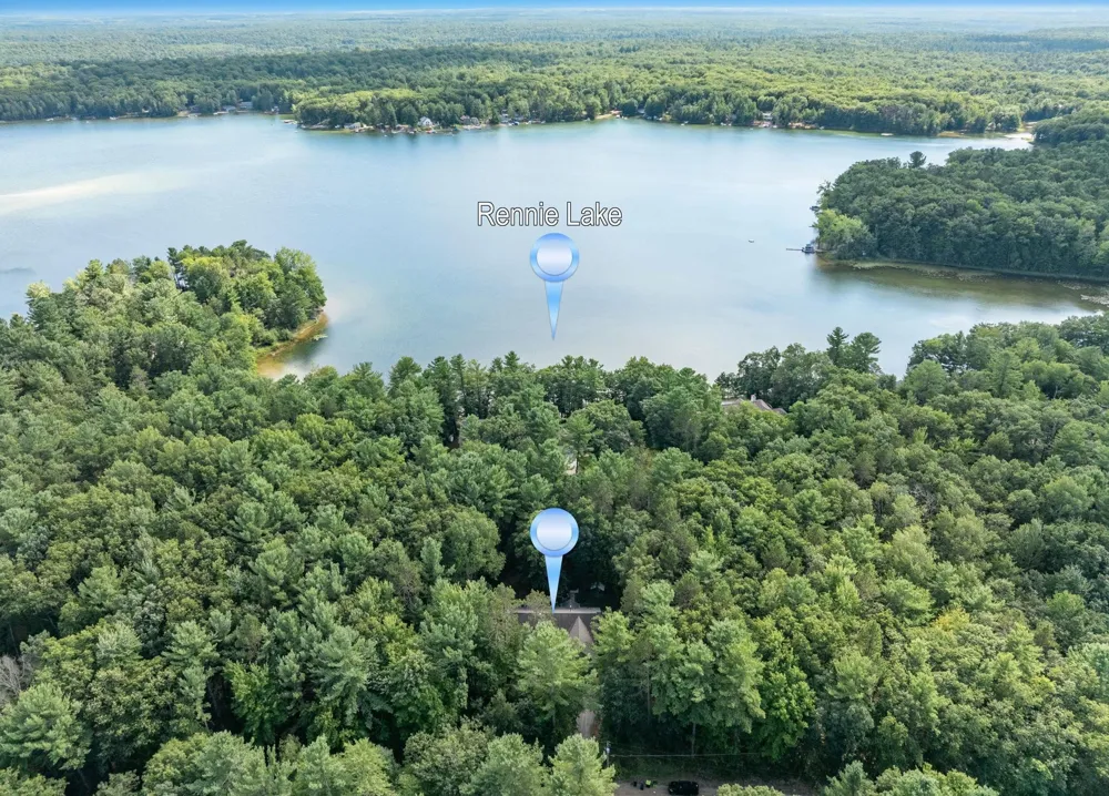 5522 Trager Road East Bay Township, MI 49696
