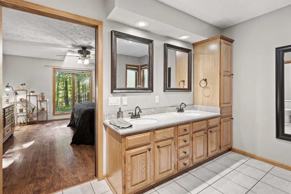 5522 Trager Road East Bay Township, MI 49696