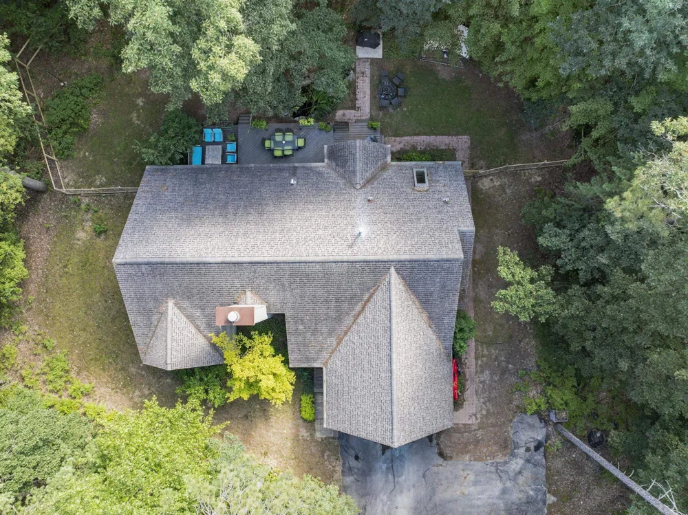 5522 Trager Road East Bay Township, MI 49696