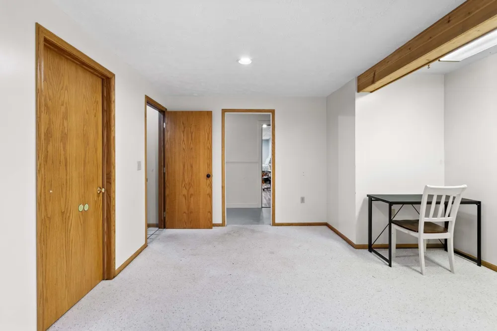 5522 Trager Road East Bay Township, MI 49696