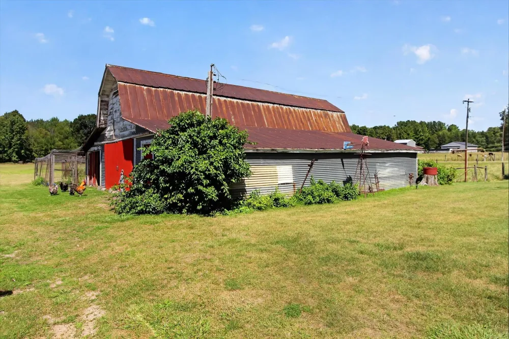 4667 Croswell Road Emerson Township, MI 48801