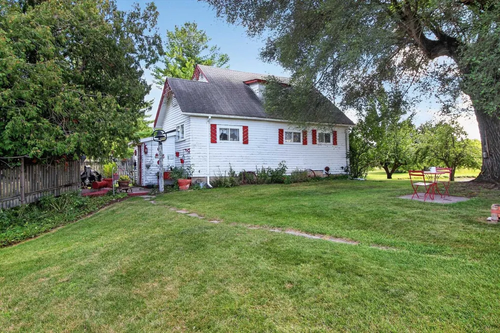 4667 Croswell Road Emerson Township, MI 48801