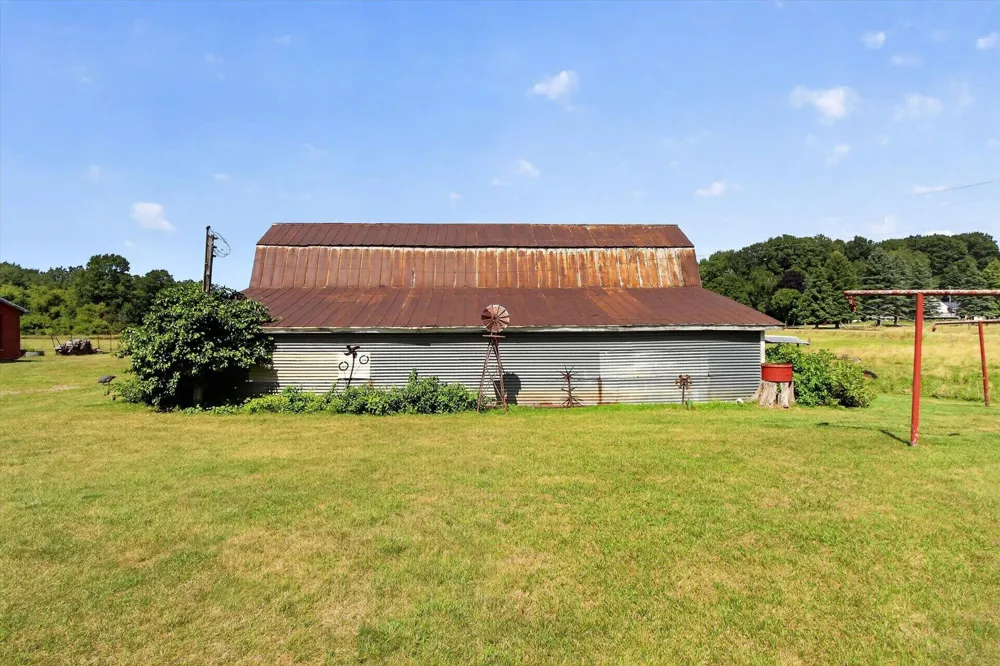 4667 Croswell Road Emerson Township, MI 48801
