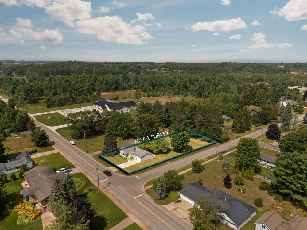 624 Fenton Street Paradise Township, MI 49649