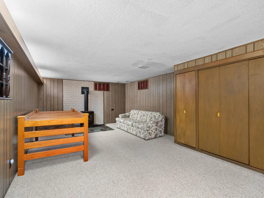 624 Fenton Street Paradise Township, MI 49649