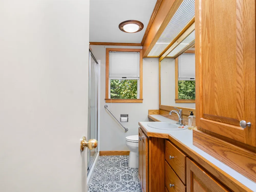 624 Fenton Street Paradise Township, MI 49649