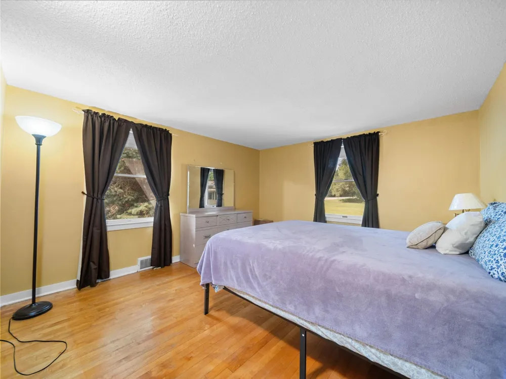 624 Fenton Street Paradise Township, MI 49649