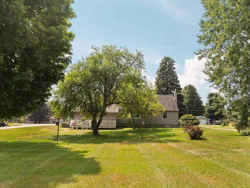 624 Fenton Street Paradise Township, MI 49649