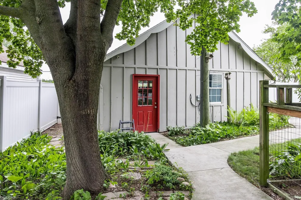 8970 Lakeshore Road Burtchville Township, MI 48059