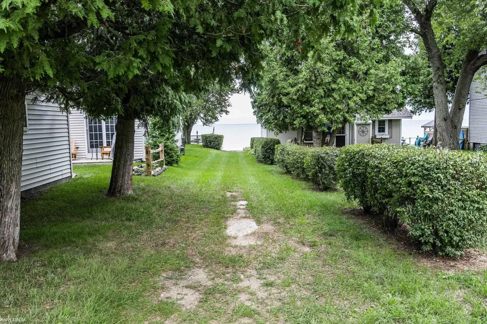 8970 Lakeshore Road Burtchville Township, MI 48059