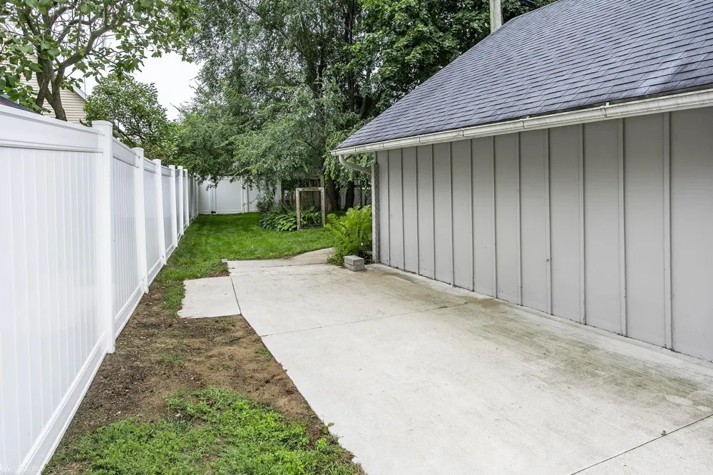 8970 Lakeshore Road Burtchville Township, MI 48059