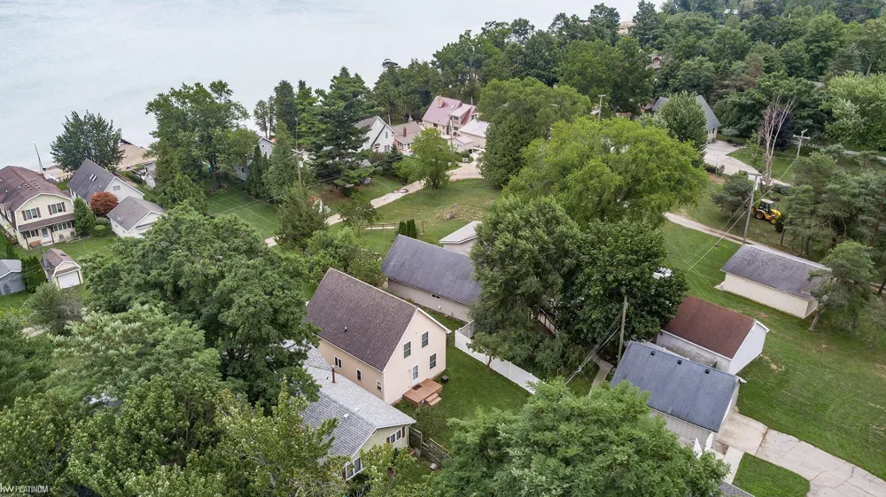 8970 Lakeshore Road Burtchville Township, MI 48059