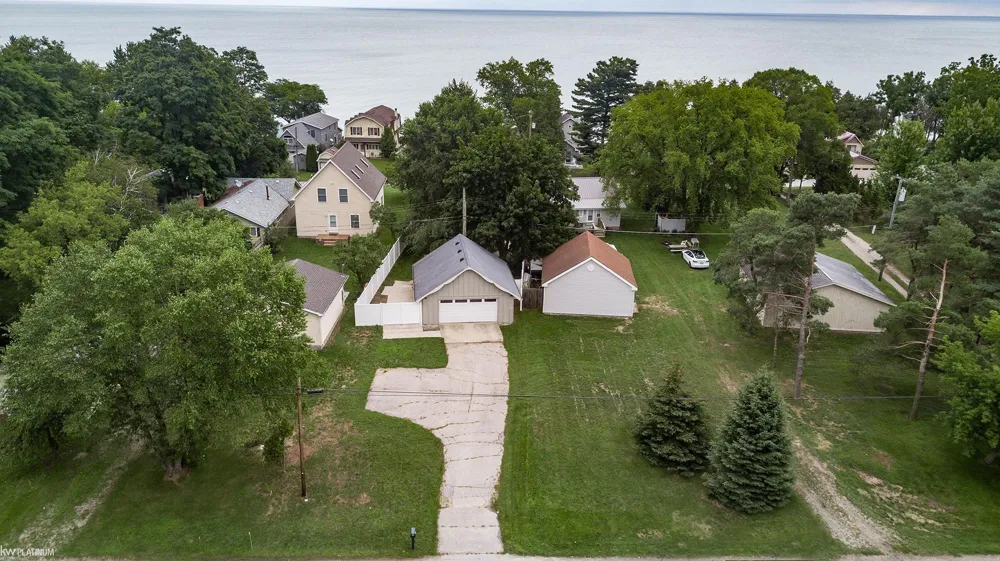 8970 Lakeshore Road Burtchville Township, MI 48059