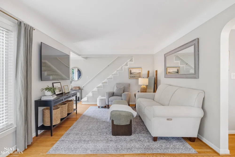 1339 Hampton Road Grosse Pointe Woods City, MI 48236