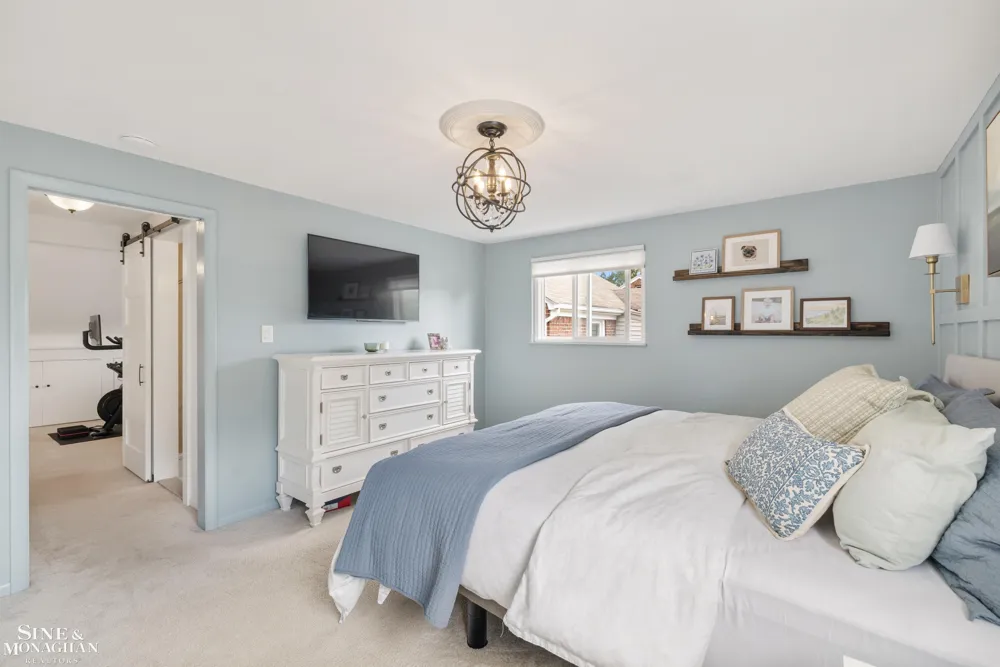 1339 Hampton Road Grosse Pointe Woods City, MI 48236