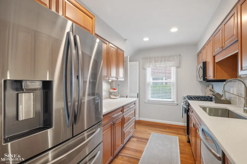 1339 Hampton Road Grosse Pointe Woods City, MI 48236