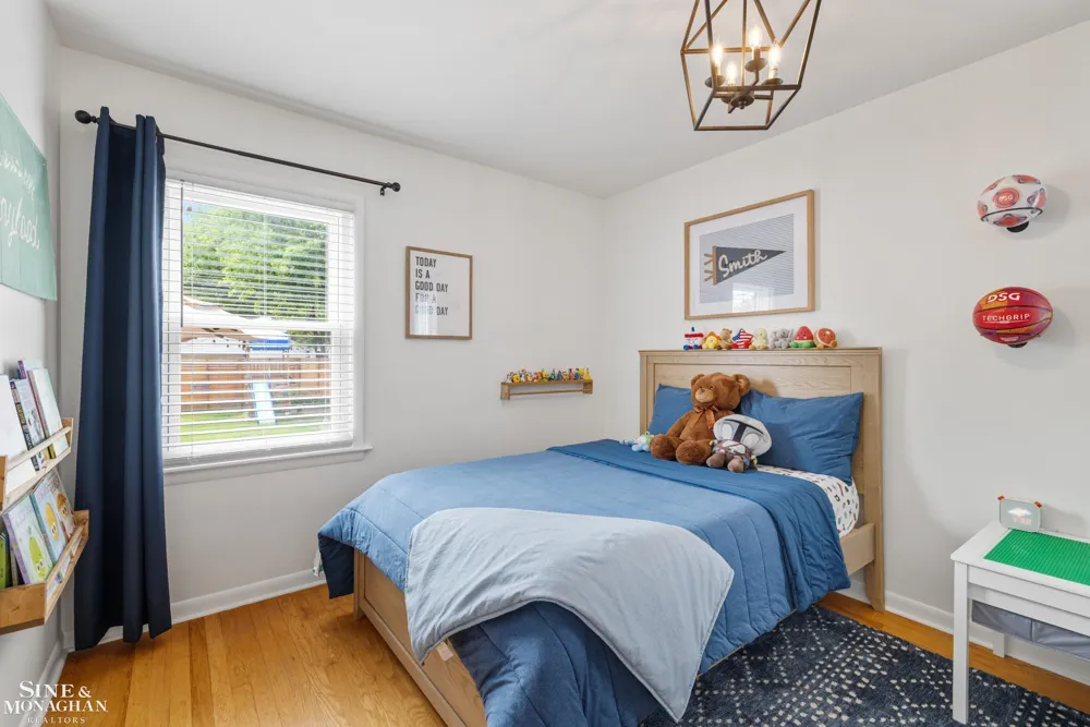 1339 Hampton Road Grosse Pointe Woods City, MI 48236
