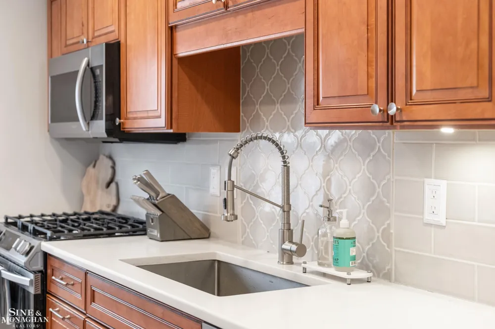1339 Hampton Road Grosse Pointe Woods City, MI 48236