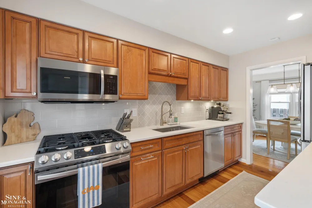1339 Hampton Road Grosse Pointe Woods City, MI 48236