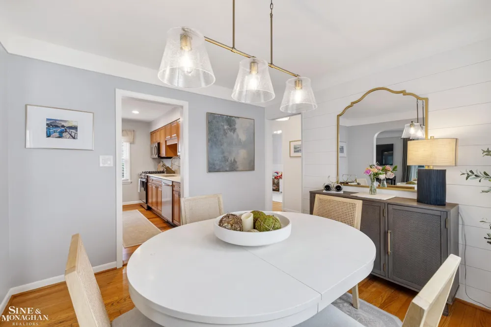 1339 Hampton Road Grosse Pointe Woods City, MI 48236