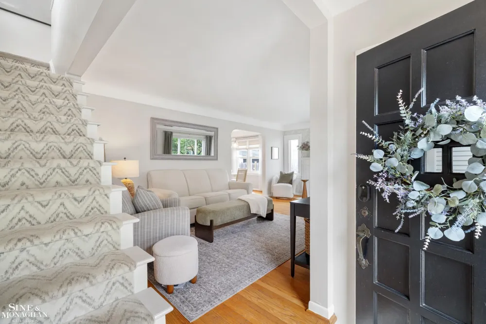 1339 Hampton Road Grosse Pointe Woods City, MI 48236