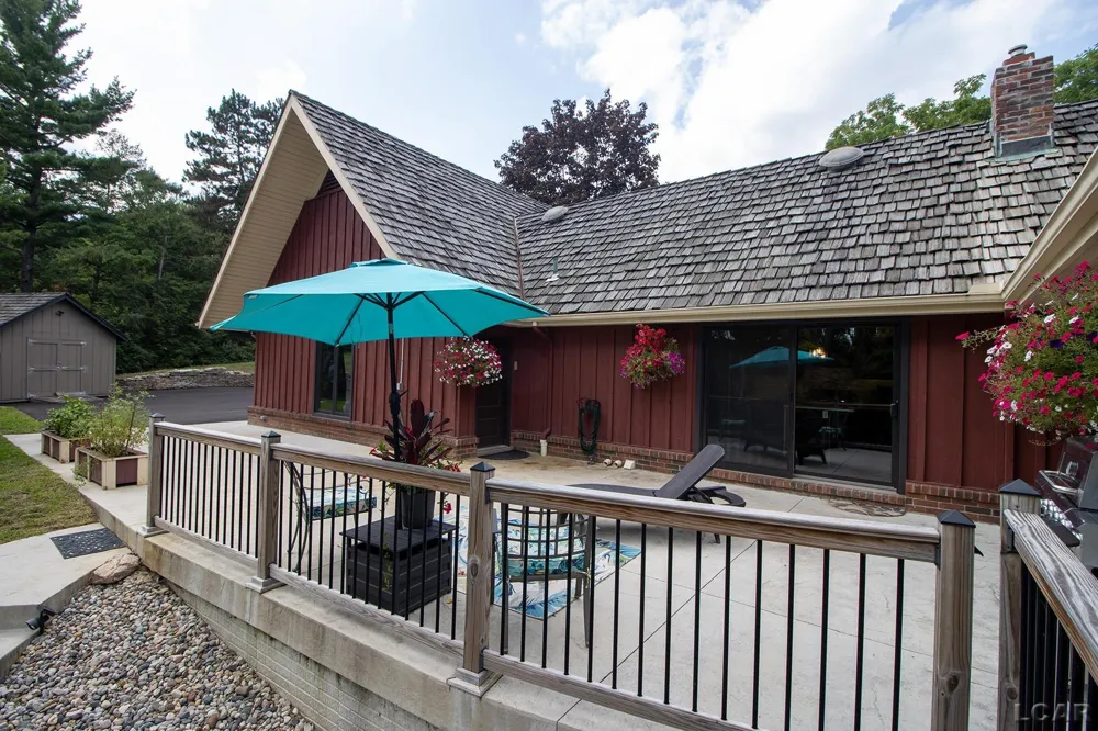 2453 Cedarwood Drive Adrian Township, MI 49221