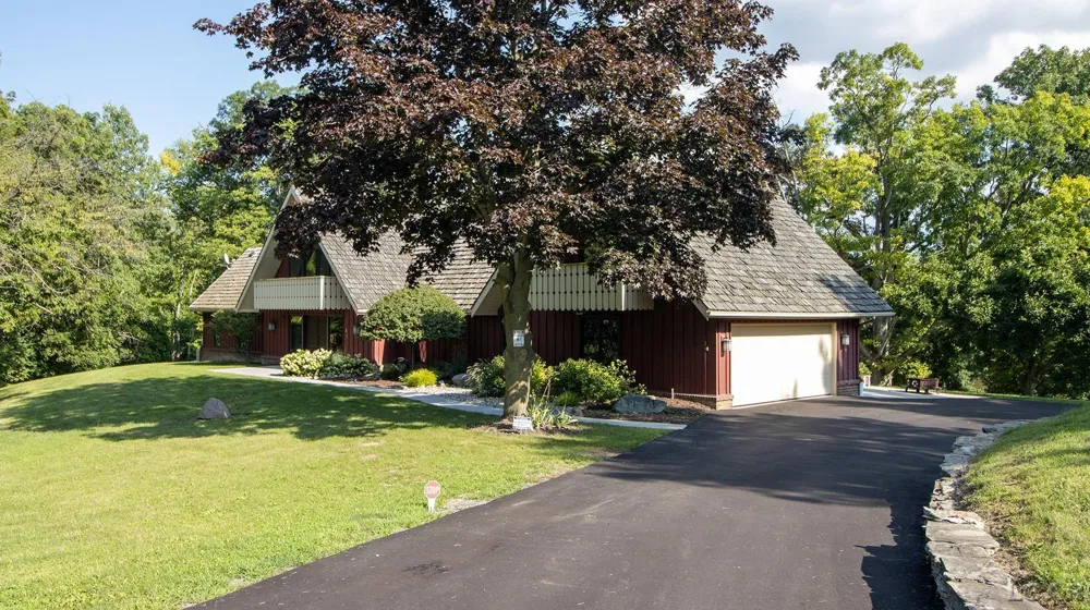 2453 Cedarwood Drive Adrian Township, MI 49221