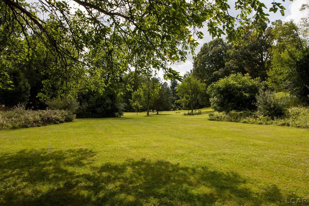 2453 Cedarwood Drive Adrian Township, MI 49221