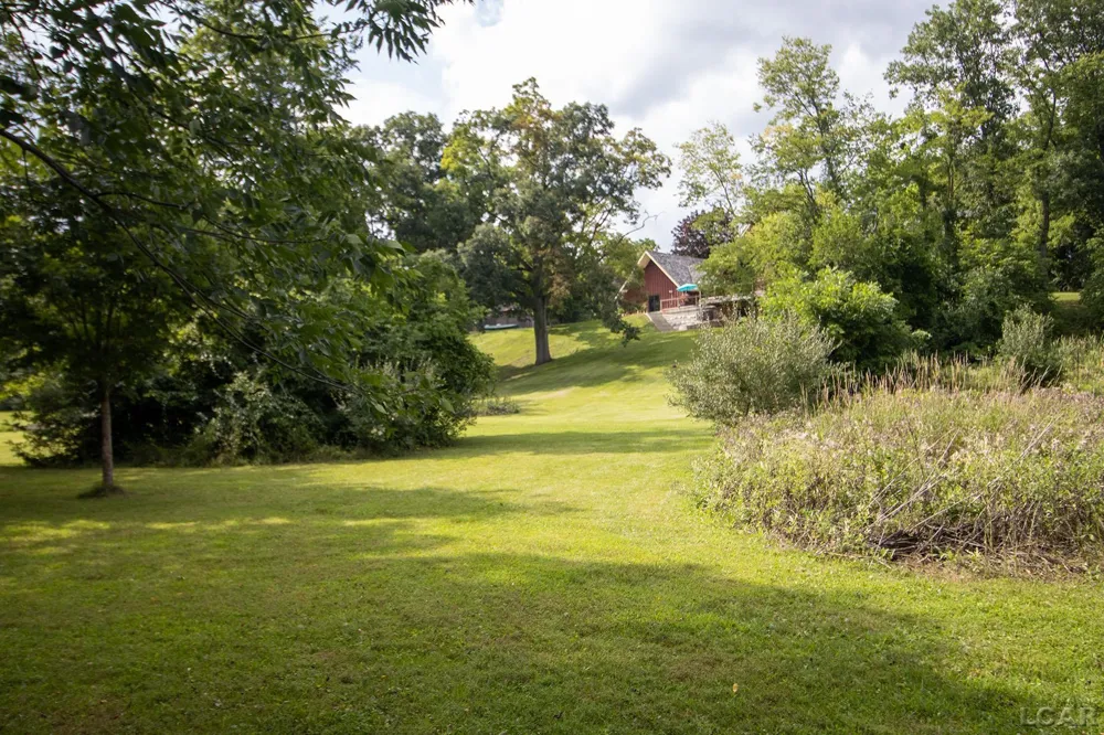 2453 Cedarwood Drive Adrian Township, MI 49221