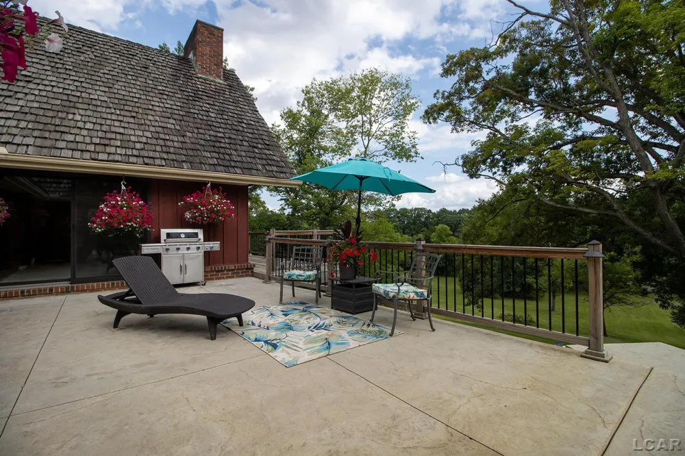 2453 Cedarwood Drive Adrian Township, MI 49221